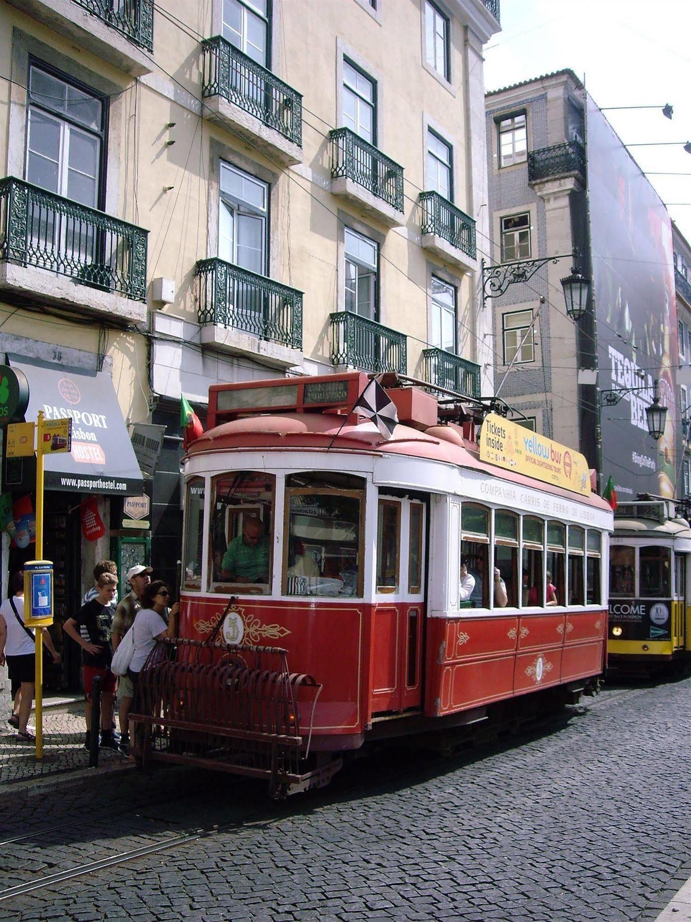 Bed and Breakfast Residencial Camoes Lisboa Exterior foto